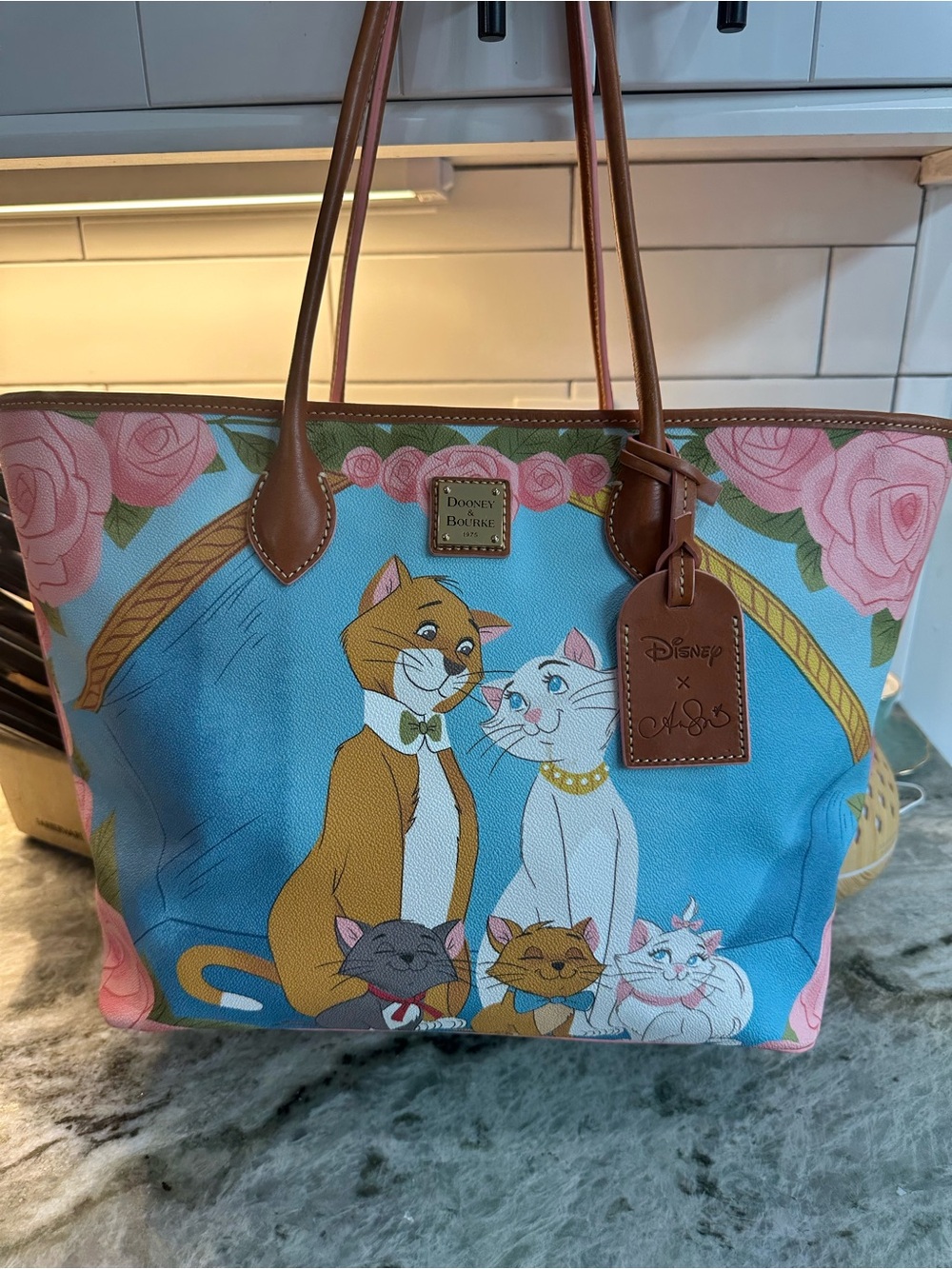 Dooney & Bourke Aristocats tote - Picture 4 of 11